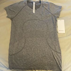 NWT Lululemon size 10 grey swiftly tech short sleeve 2.0